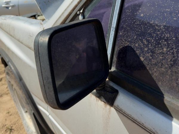 1988-1993 Isuzu Pup Driver Left Manual Side Mirror Door Mounted Oem 8970851041 — photo 2