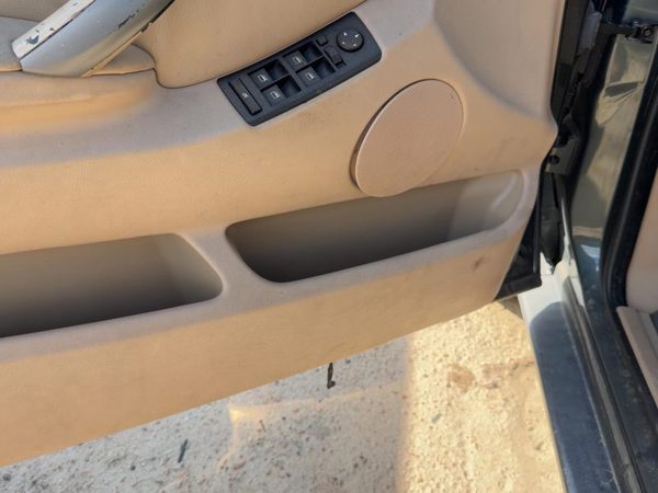 00-06 Bmw X5 Driver Left Front Door Trim Panel With Master Switch E53 Beige Lchc — photo 9