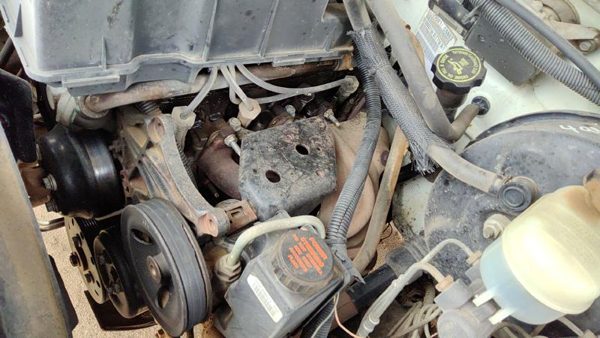 1998-2000 S10 Pickup Exhaust Manifold Assembly Oem 2.2L At 4X2 24577409 — photo 5
