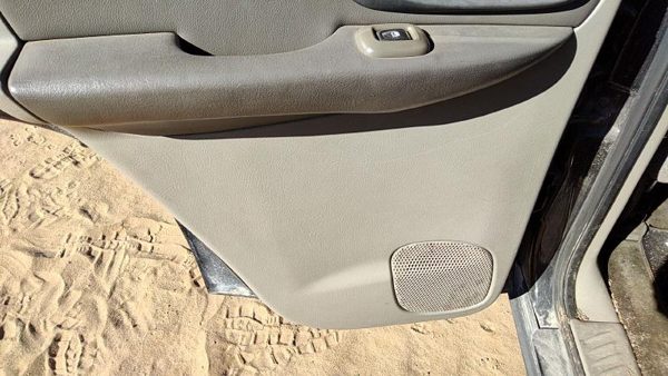 02-04 Trail Blazer Driver Left Rear Door Trim Panel With Switches Back Gray 95D — photo 6