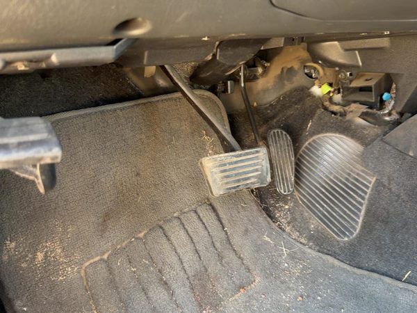 1995-2005 Chevy S10 Blazer Brake Pedal Assembly OEM Automatic 4.3L — photo 2