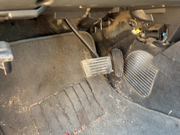 1995-2005 Chevy S10 Blazer Brake Pedal Assembly OEM Automatic 4.3L — photo 3