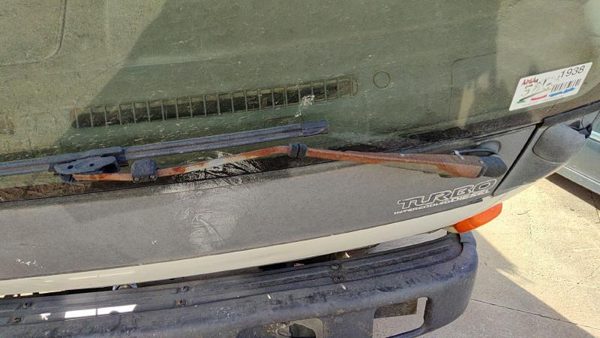 95-07 Isuzu Npr Driver Left Windshield Wiper Arm Oem Blade Lever — photo 3