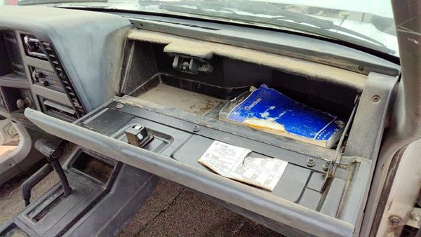 1992 Jeep Cherokee Glove Box Assembly Complete Door With Latch Oem Gray — photo 5