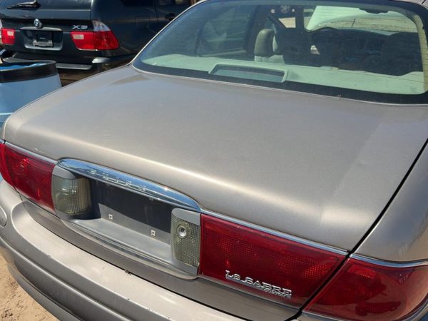 2001 Buick LeSabre Trunk/decklid/hatch/tailgate Bronzemist 54U — photo 2