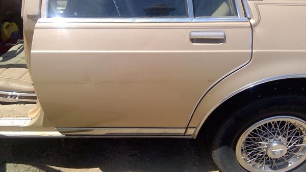 1985 Oldsmobile Delta 88 Rear Door LH Gold — photo 6