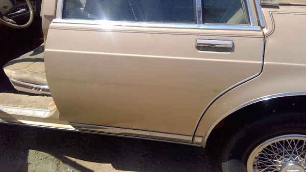1985 Oldsmobile Delta 88 Rear Door LH Gold — photo 8