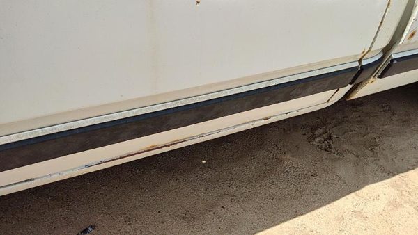 1984-1990 Dodge Ram W250 Driver Left Front Moulding From Door Oem Trim Strip — photo 4
