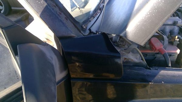 1996 Geo Tracker Passenger Right Upper Moulding From Fender Oem Trim Strip Black — photo 1