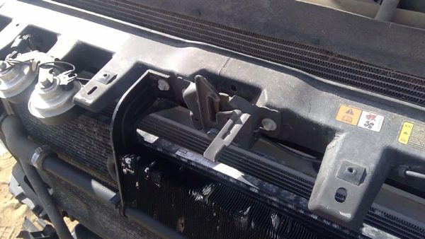 2011-2016 Ford F250 Super Duty Hood Latch Assembly Oem 6.7L Powerstroke — photo 3