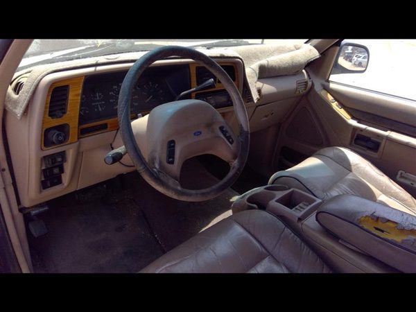 1994 Ford Explorer — vehicle photo 5