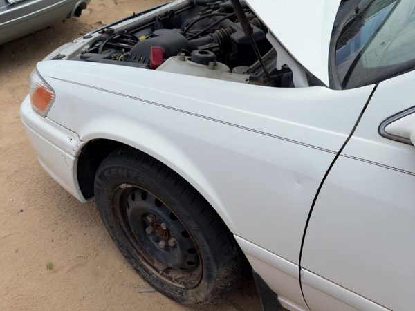 1997-2001 Toyota Camry Driver Left Front Fender Oem Le V6 White 040 53812Aa020 — photo 1