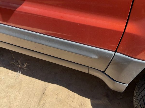 2001-2007 Ford Escape Passenger Right Front Moulding From Door Oem Med Platinum — photo 3