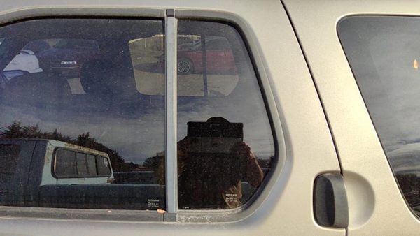 2000-2004 Nissan Xterra Driver Left Rear Vent Window Back Door Glass With Frame — photo 3