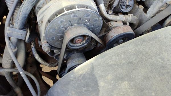 96-05 Chevy Suburban Mount Bracket Set For Alternator Oem — photo 2
