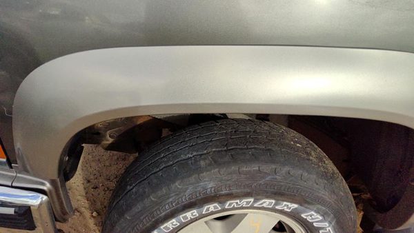 1992-1999 Chevy Suburban Driver Left Front Flare Moulding From Fender Oem — photo 3