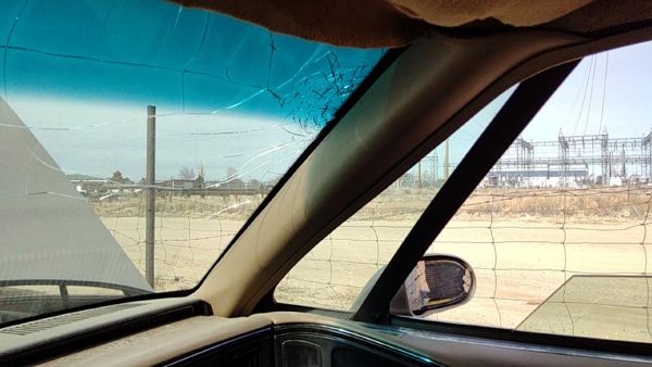 92 Buick Park Ave Ultra Passenger Right A Pillar Trim Windshield Post Panel Tan — photo 2