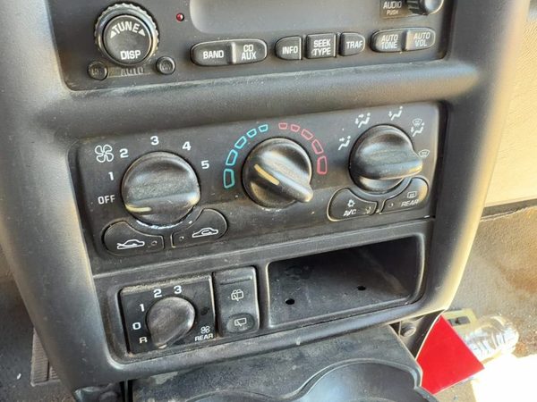 01-05 Chevy Venture Temperature Control Module In Dash Heater Ac Head Unit Oem — photo 1