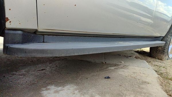 2007-2014 Chevy Tahoe Driver Left Running Board Oem Side Step — photo 3