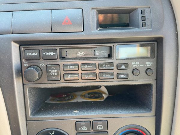 2001-2006 Hyundai Elantra Stock Radio Oem Factory Stereo Cd Player 961412D100Ax — photo 4