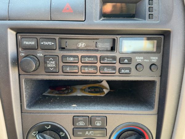 2001-2006 Hyundai Elantra Stock Radio Oem Factory Stereo Cd Player 961412D100Ax — photo 2