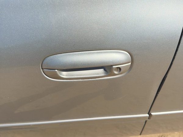 2005 Cadillac Deville Outside Door Handle LH Platinum 67U — photo 3