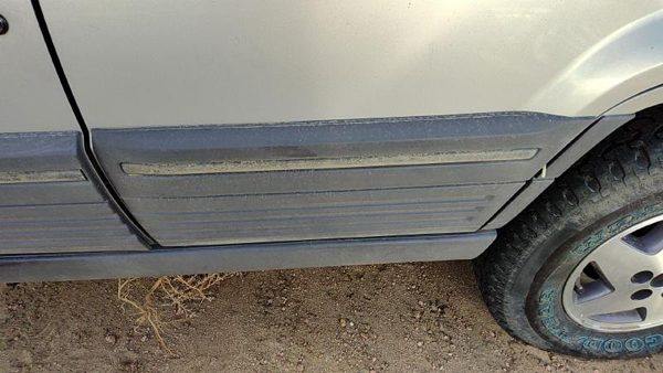 1994 Jeep Grand Cherokee Driver Left Rear Moulding From Door Oem Back Trim Strip — photo 1