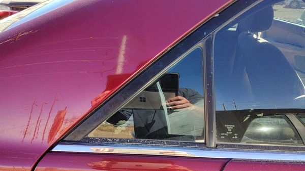 02-06 Camry Passenger Right Rear Vent Window Back Door Glass With Frame Oem — photo 3