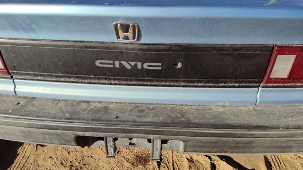 1988-1989 Honda Civic License Plate Trim Surround Panel Tail Trunk Finish Sedan — photo 2