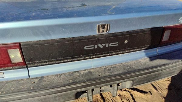 1988-1989 Honda Civic License Plate Trim Surround Panel Tail Trunk Finish Sedan — photo 4