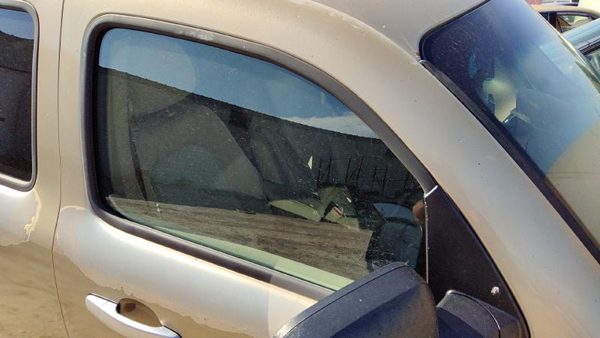 2006-2011 Chevy Hhr Passenger Right Front Side Window Door Glass Oem 22714357 — photo 2