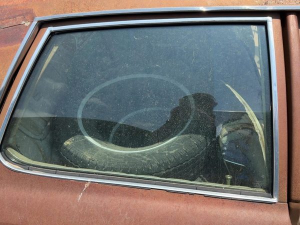 1971-1974 Chevy Impala Passenger Right Rear Side Window Door Glass Oem Back — photo 1