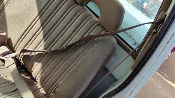1994 Chevy Silverado 1500 Driver Left Front Seat Belt Retractor Oem Shoulder Tan — photo 3