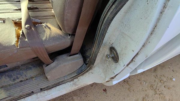 1994 Chevy Silverado 1500 Driver Left Front Seat Belt Retractor Oem Shoulder Tan — photo 6