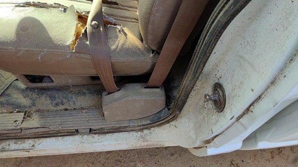 1994 Chevy Silverado 1500 Driver Left Front Seat Belt Retractor Oem Shoulder Tan — photo 7