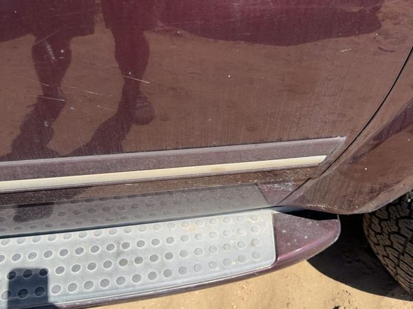 04-05 Durango Passenger Right Front Moulding From Door Trim Strip Molten Red Pr8 — photo 5