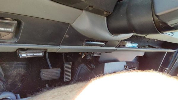 86-94 Chevy S10 Blazer Lower Dash Under Column Knee Bolster Trim Panel Oem Black — photo 2