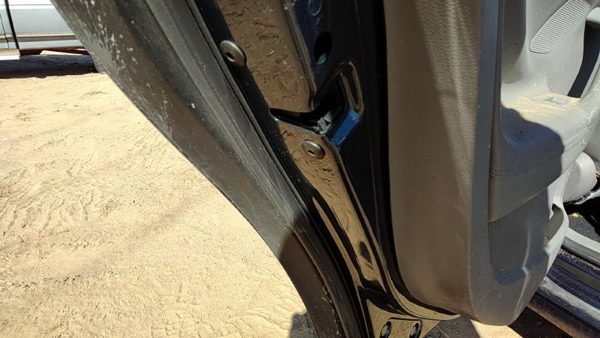 05-14 Vw Jetta Driver Left Rear Door Latch With Rods/Cables Oem Back 3B4839015af — photo 2