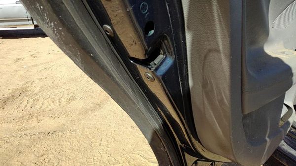 05-14 Vw Jetta Driver Left Rear Door Latch With Rods/Cables Oem Back 3B4839015af — photo 3