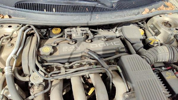 1995-2000 Dodge Stratus Cylinder Head Assembly Oem 2.4L 04777541 — photo 4