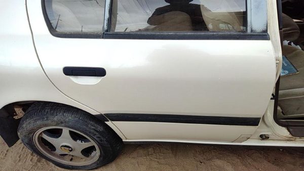 1993 INFINITI G20 Rear Door RH White — photo 1