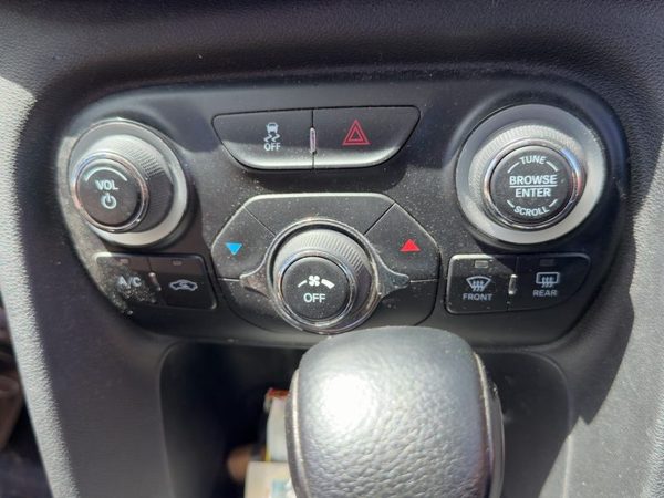 2013-2016 Dodge Dart Temperature Control Module In Dash Heater Ac Head Unit Oem — photo 4