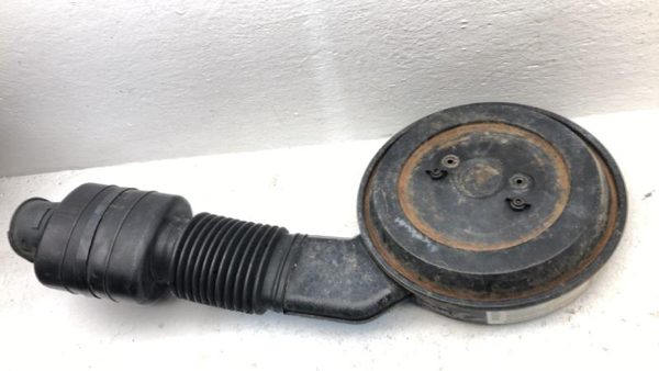 92-93 Sierra 2500 Complete Air Intake Cleaner Filter Box Housing With Tube 5.7L — photo 3
