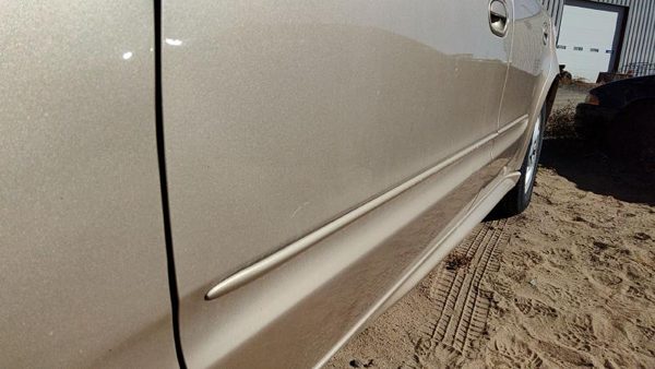 2004 Pontiac Grand Am Front Door LH 33U Champagne Beige 22702413 — photo 5