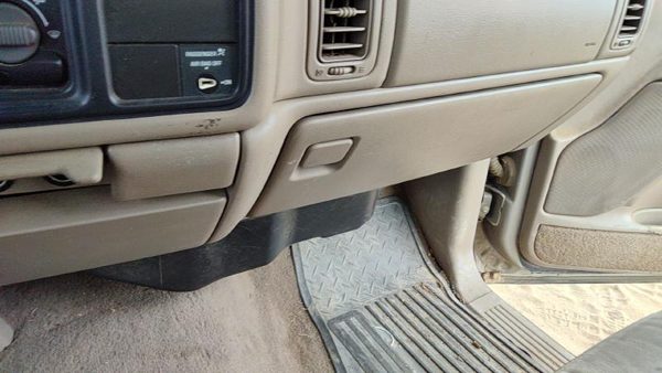 00-02 Silverado 2500 HD Glove Box Surround Trim Panel Lower Dash Oem 15176081 — photo 3