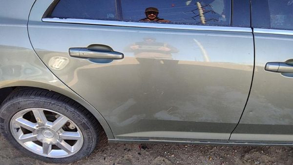 2005 Cadillac STS Rear Door RH Green 92U — photo 2