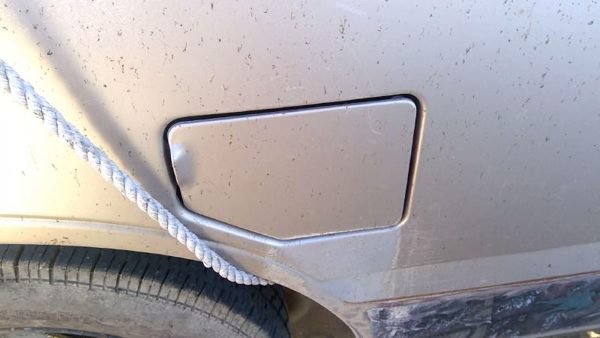 1981-1987 Isuzu Pup Pickup Fuel Tank Door With Hinge Gas Lid Oem Filler Red — photo 4