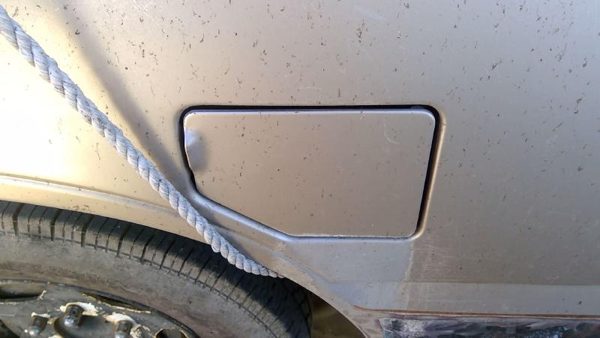 1981-1987 Isuzu Pup Pickup Fuel Tank Door With Hinge Gas Lid Oem Filler Red — photo 6