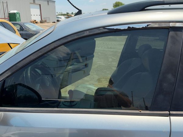 2003-2008 Infinity Fx45 Driver Left Front Side Window Door Glass Oem 80301Cg000 — photo 4