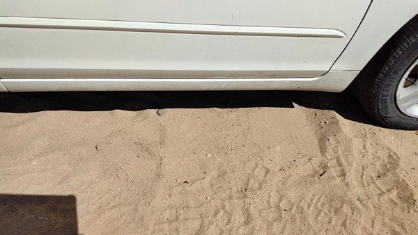 02-06 Altima Passenger Right Front Rocker Panel Moulding Side Skirt White Qx3 — photo 2